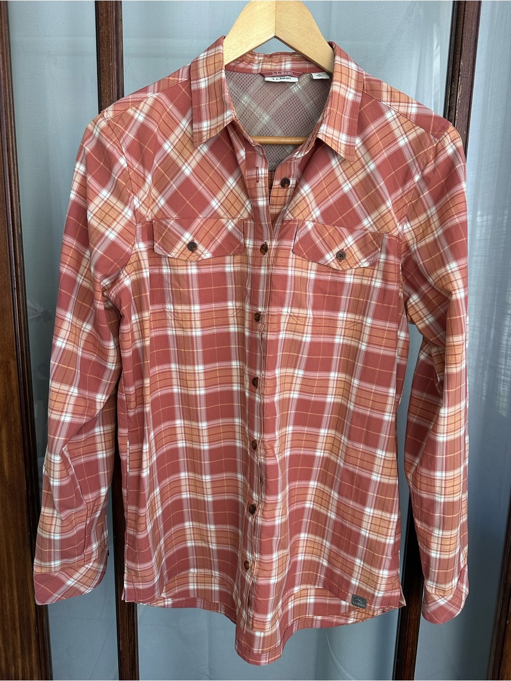 LL Bean Women Size Small Shirt Button Down Top Orange Plaid Nylon Vented‎ Hiking